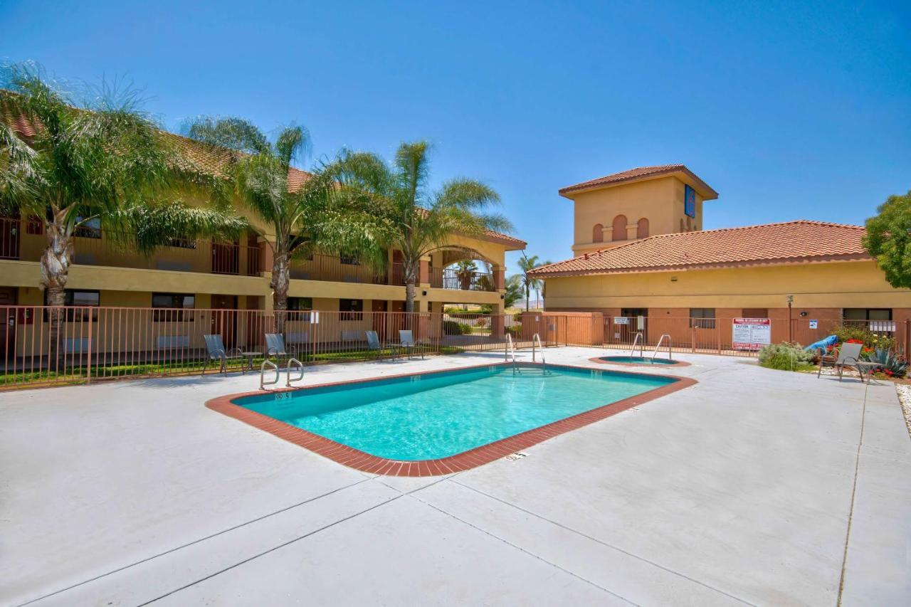 6-santa Nella, Ca - Los Banos Hotel 2*