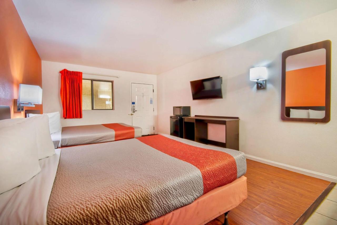 6-santa Nella, Ca - Los Banos Hotel Santa Nella